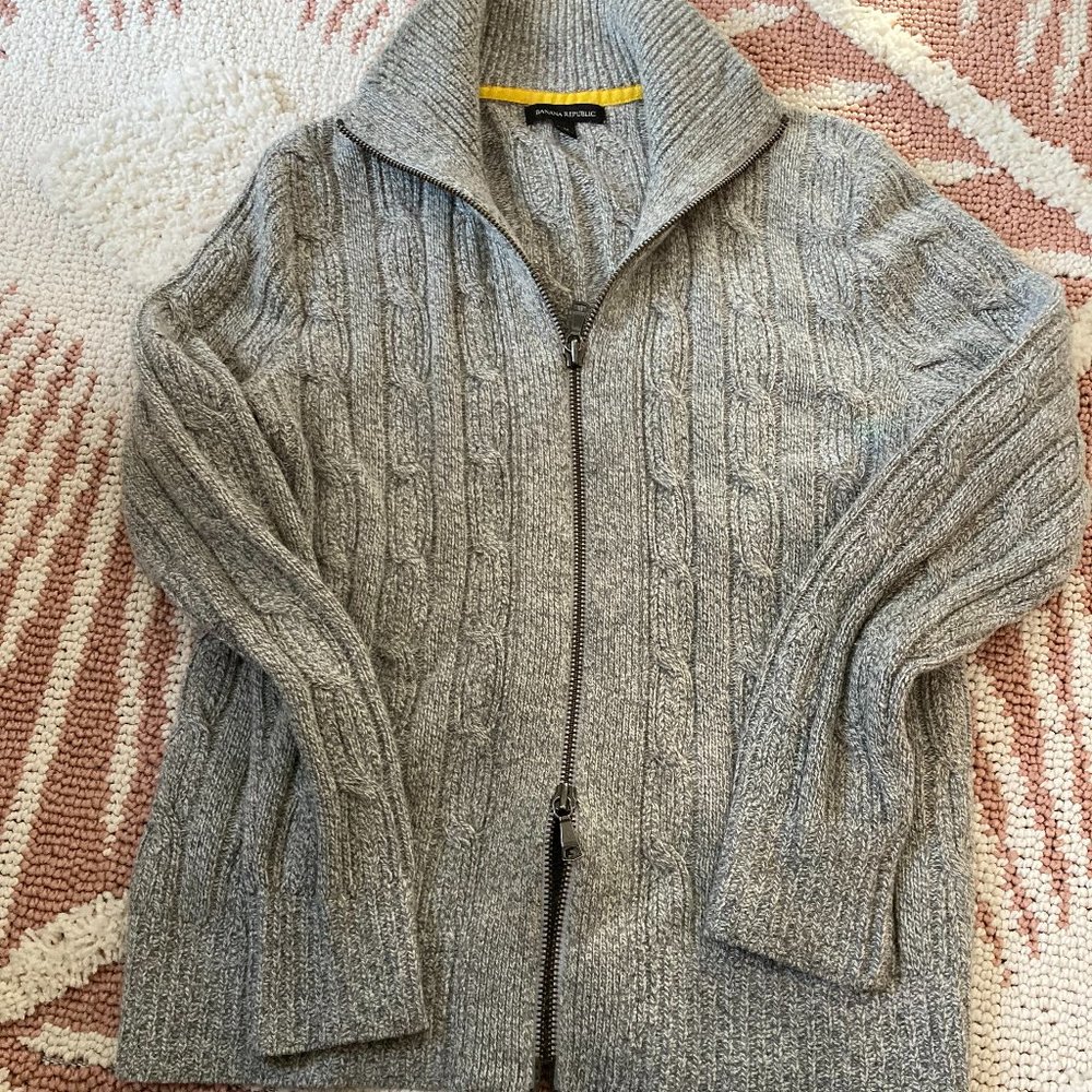 Men's 2-way zip cable-knit sweater